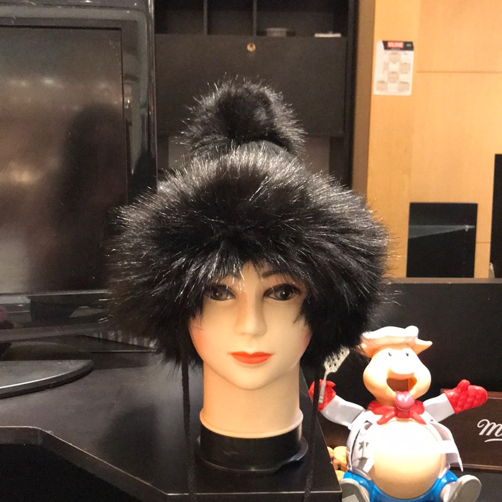 Pam pam furs hat